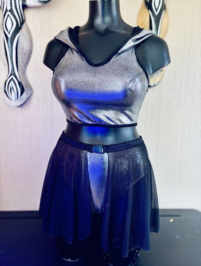 Zwart en zilver hoodie setje met hoog broekje clubwear