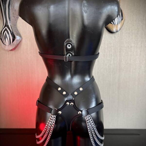 Harnas string set "Amy"